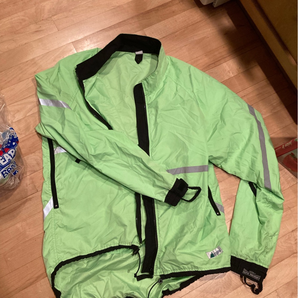 MEC Runners Ventilation Jacket size Large